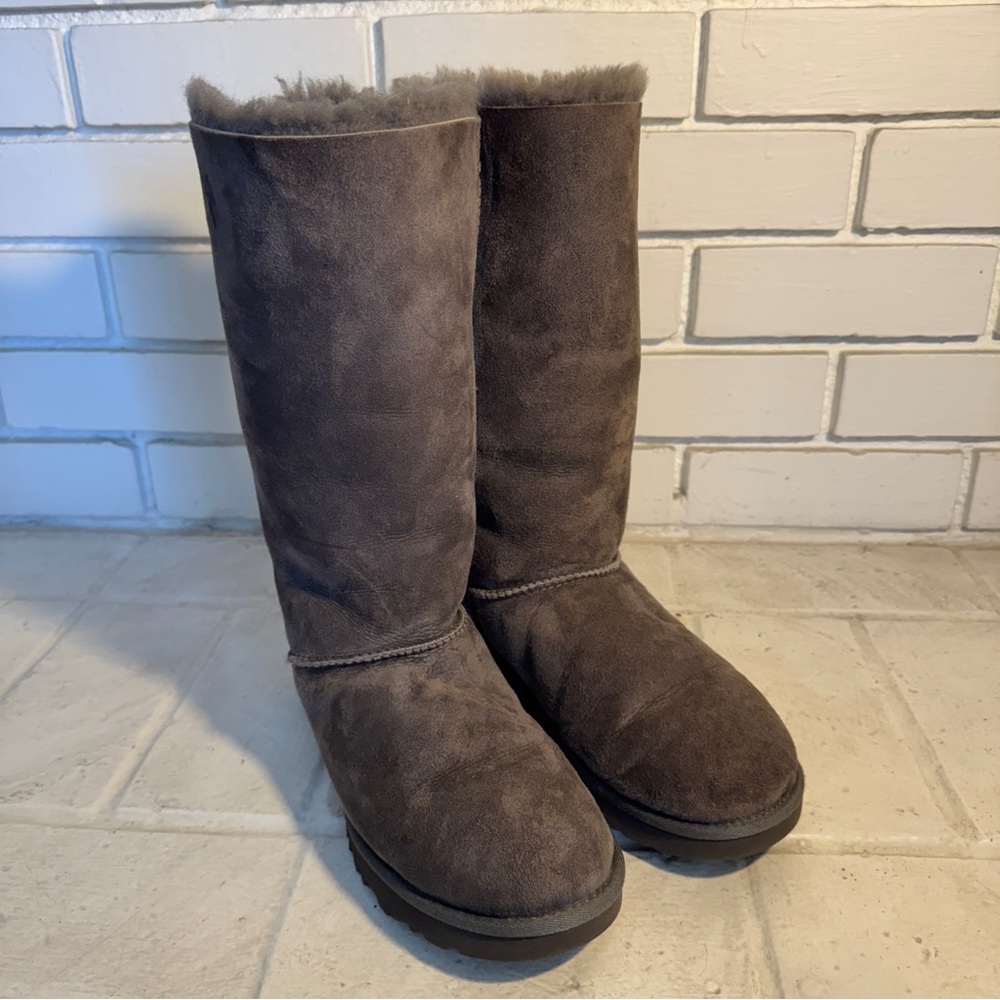 UGG Women's Bailey Bow Winter Boot Size 8 UGG S/N 1007308 - Picture 2 of 11